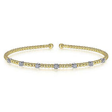 Load image into Gallery viewer, Beaded Bangle With Diamond Stations