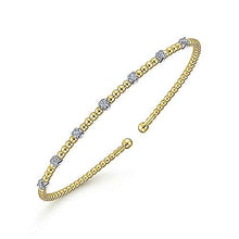 Load image into Gallery viewer, Beaded Bangle With Diamond Stations