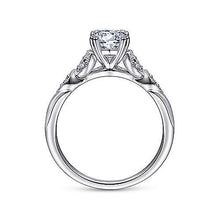 Load image into Gallery viewer, Oval Vintage Engagement Ring