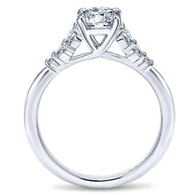Load image into Gallery viewer, 14k Tapering Engagement Ring