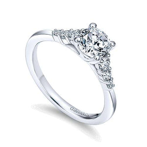 14k Tapering Engagement Ring