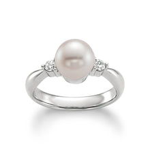 Load image into Gallery viewer, Pearl &amp; Diamond 3-Stone Ring