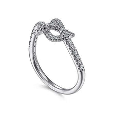 Load image into Gallery viewer, Love Knot Diamond Ring